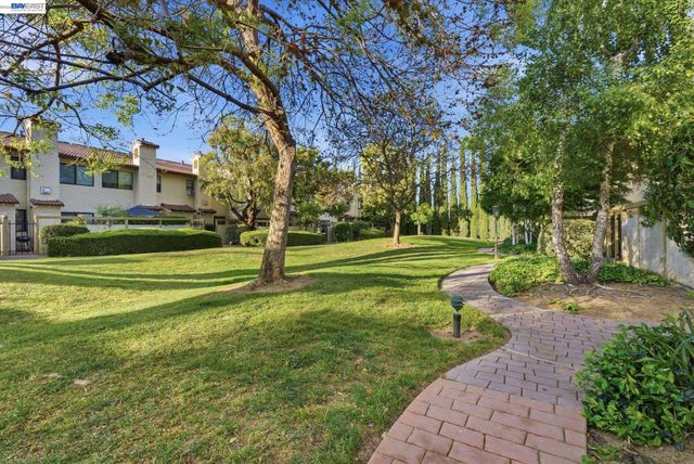 1644 Branham Ln B, San Jose, CA 95118