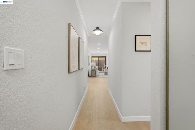 1644 Branham Ln B, San Jose, CA 95118