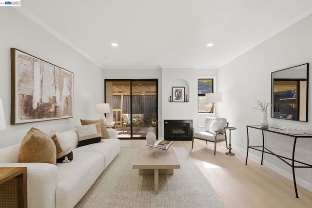 1644 Branham Ln B, San Jose, CA 95118