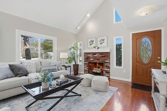 5 Victory Ln, Hopkinton, MA 01748