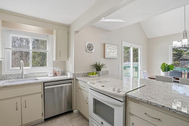 5 Victory Ln, Hopkinton, MA 01748