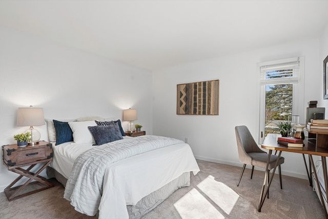 5 Victory Ln, Hopkinton, MA 01748