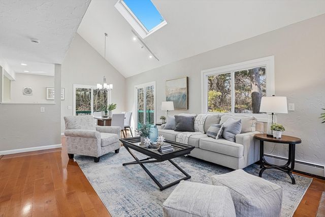 5 Victory Ln, Hopkinton, MA 01748