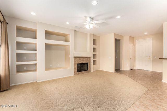 20693 N GLEN CANYON Drive, Surprise, AZ 85387