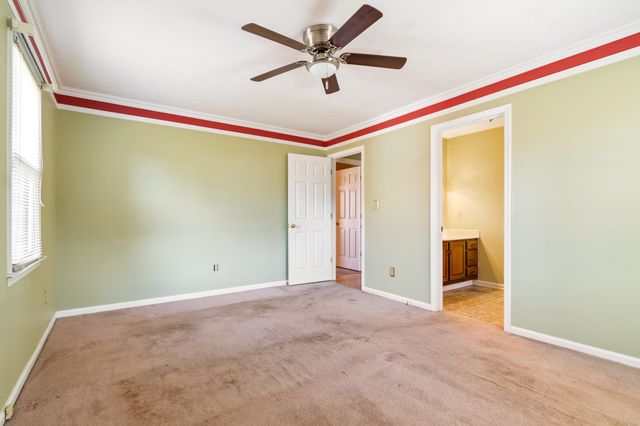 505 Woods Dr, Columbia, TN 38401