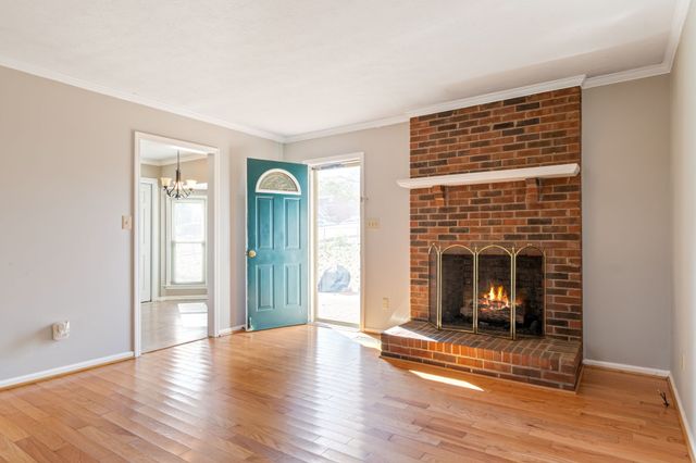 505 Woods Dr, Columbia, TN 38401