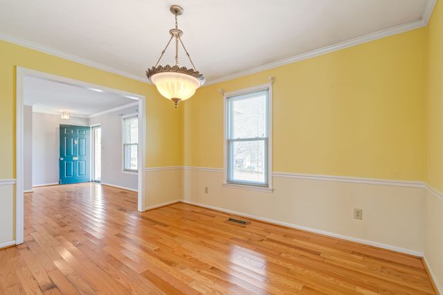 505 Woods Dr, Columbia, TN 38401