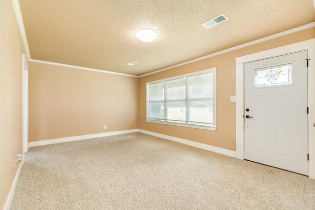 232 Birch Street, Lake Jackson, TX 77566