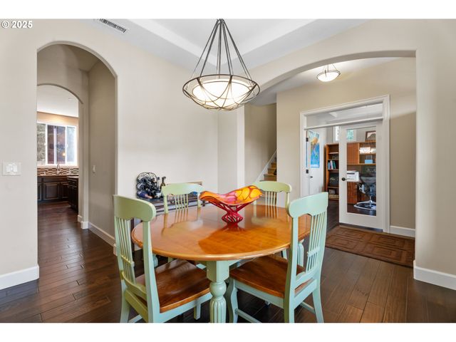 11428 Nw Chloe Ln, Portland, OR 97229