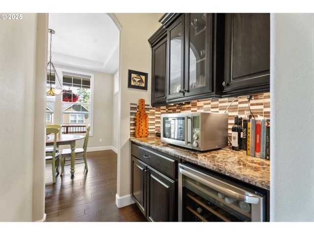 11428 Nw Chloe Ln, Portland, OR 97229