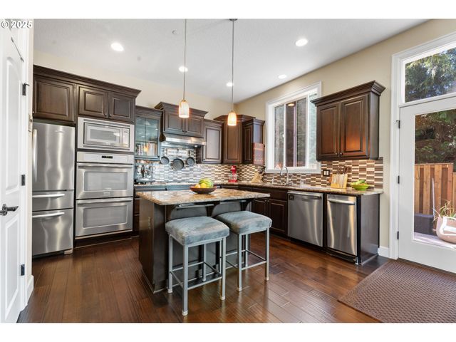 11428 Nw Chloe Ln, Portland, OR 97229