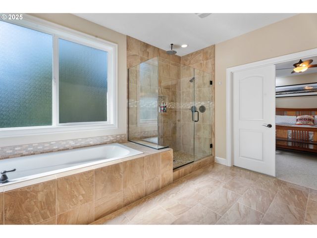 11428 Nw Chloe Ln, Portland, OR 97229