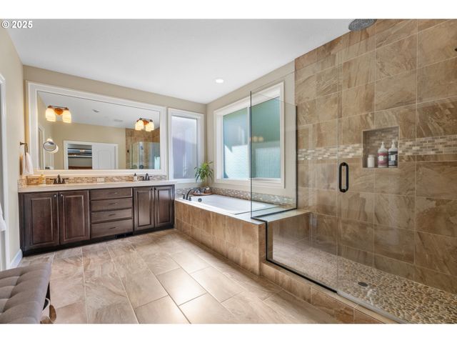 11428 Nw Chloe Ln, Portland, OR 97229