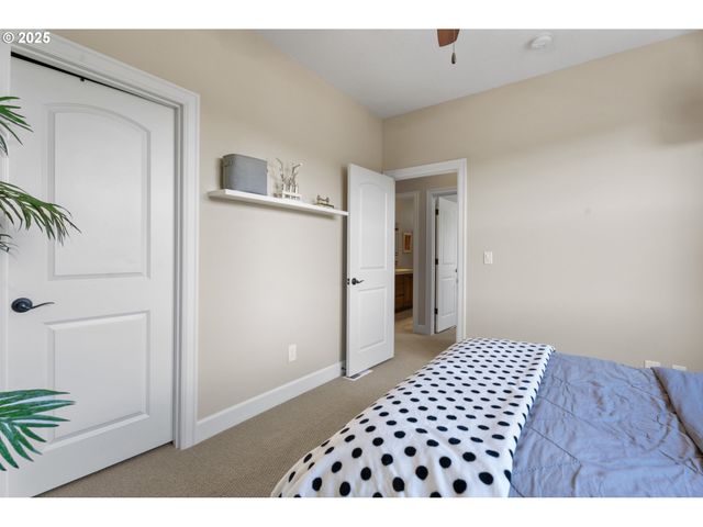 11428 Nw Chloe Ln, Portland, OR 97229