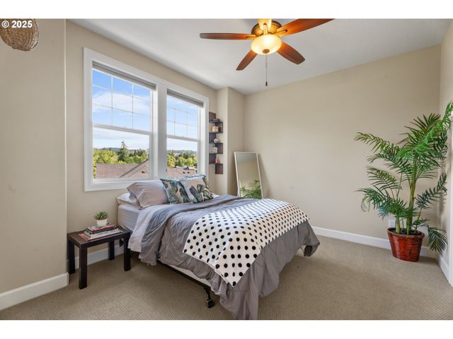 11428 Nw Chloe Ln, Portland, OR 97229