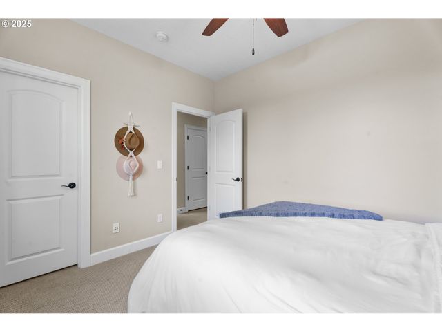 11428 Nw Chloe Ln, Portland, OR 97229