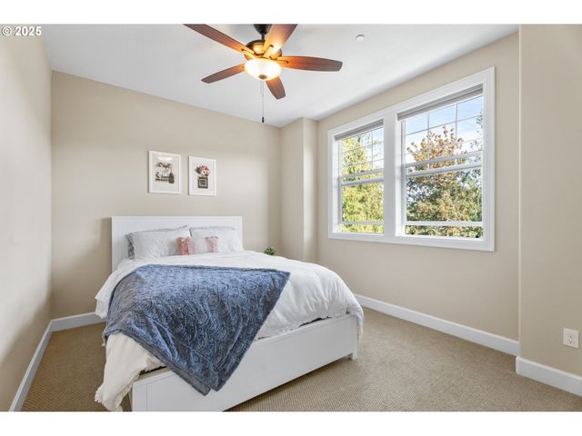 11428 Nw Chloe Ln, Portland, OR 97229