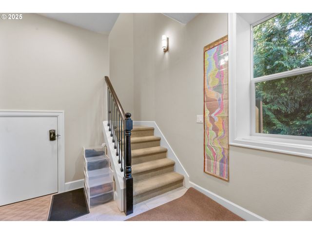 11428 Nw Chloe Ln, Portland, OR 97229