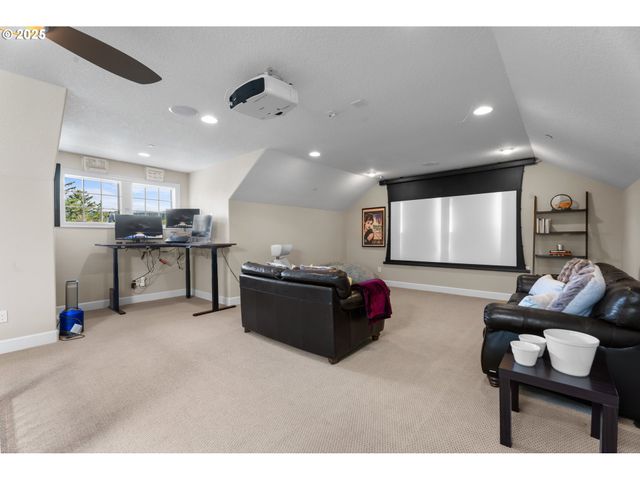 11428 Nw Chloe Ln, Portland, OR 97229