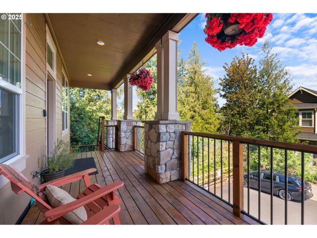 11428 Nw Chloe Ln, Portland, OR 97229