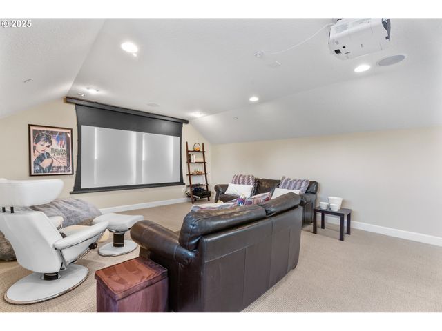 11428 Nw Chloe Ln, Portland, OR 97229