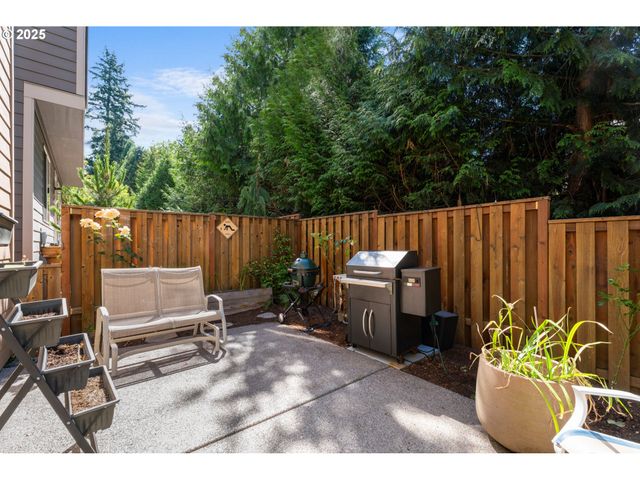 11428 Nw Chloe Ln, Portland, OR 97229