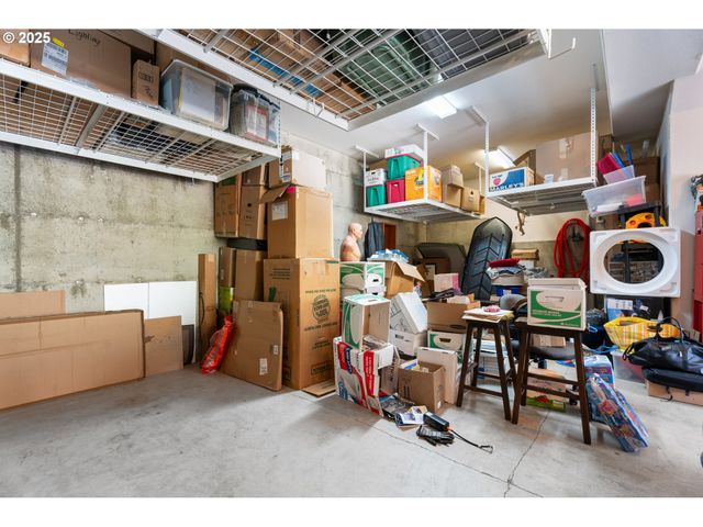 11428 Nw Chloe Ln, Portland, OR 97229