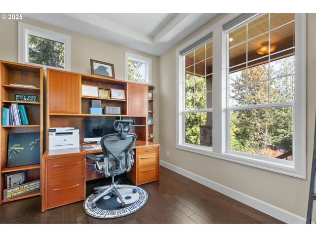 11428 Nw Chloe Ln, Portland, OR 97229