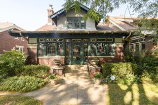 2457 N Grant BOULEVARD, Milwaukee, WI 53210