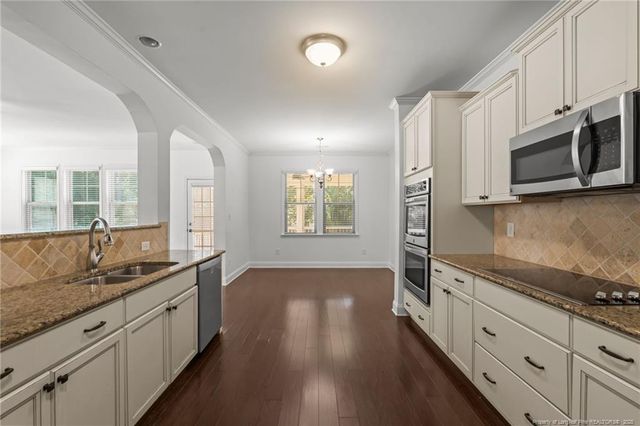 170 Valley Stream Road, Spring Lake, NC 28390
