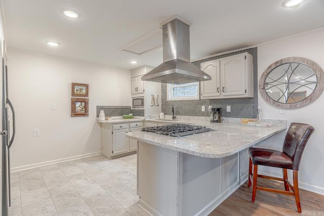 2204 Williamsburg Dr, Jonesboro, AR 72404