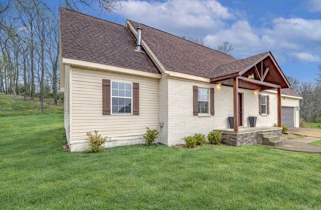 2204 Williamsburg Dr, Jonesboro, AR 72404