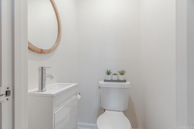 2204 Williamsburg Dr, Jonesboro, AR 72404