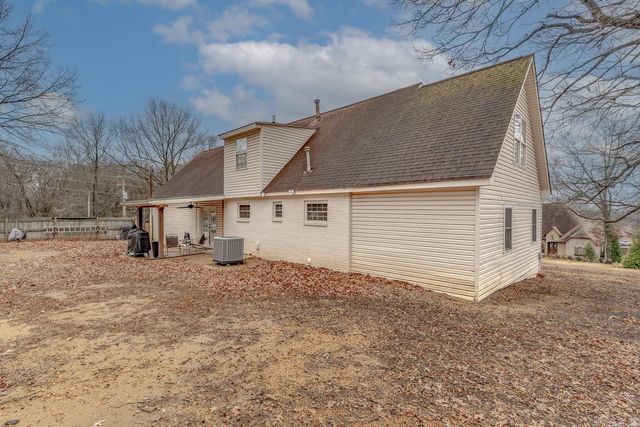 2204 Williamsburg Dr, Jonesboro, AR 72404