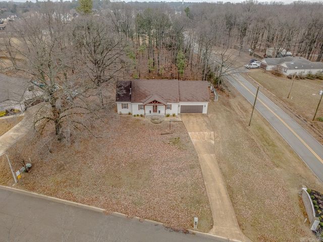 2204 Williamsburg Dr, Jonesboro, AR 72404