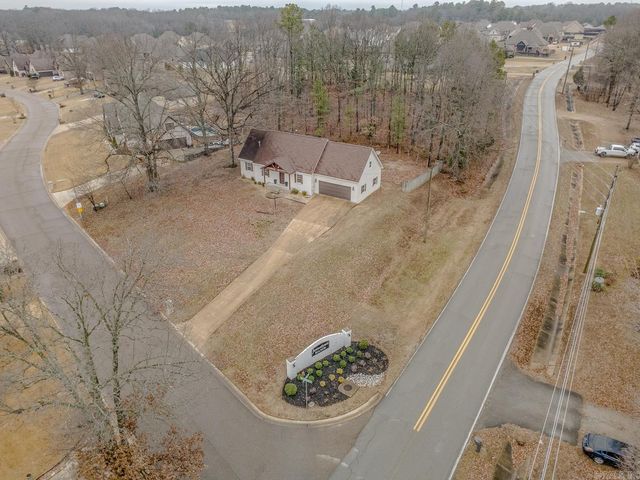 2204 Williamsburg Dr, Jonesboro, AR 72404