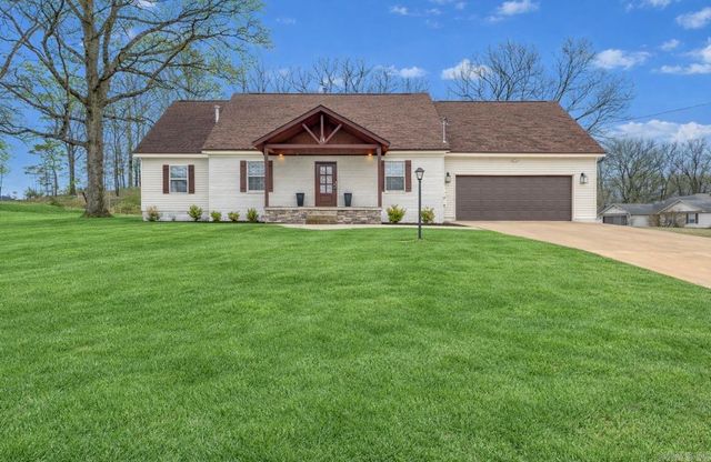 2204 Williamsburg Dr, Jonesboro, AR 72404