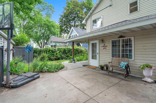 1776 Minnehaha Avenue W, Saint Paul, MN 55104