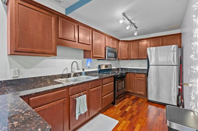 1776 Minnehaha Avenue W, Saint Paul, MN 55104