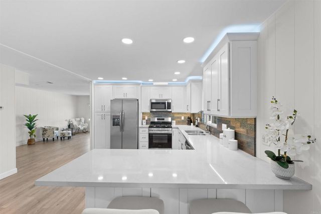 2250 N Broadway SPC 4, Escondido, CA 92026