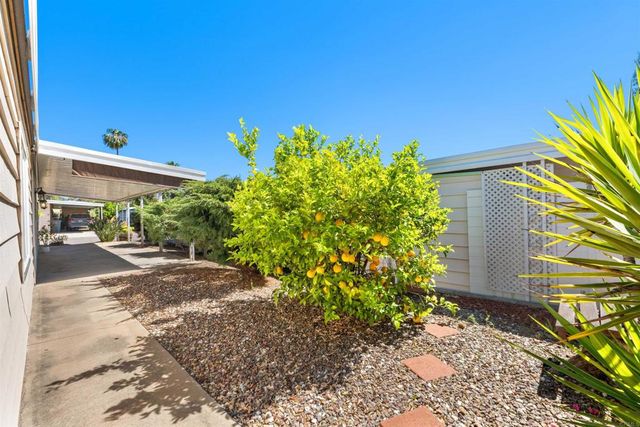 2250 N Broadway SPC 4, Escondido, CA 92026