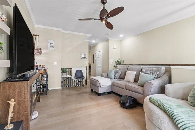 1400 Liberty Parkway NW 2006, Atlanta, GA 30318