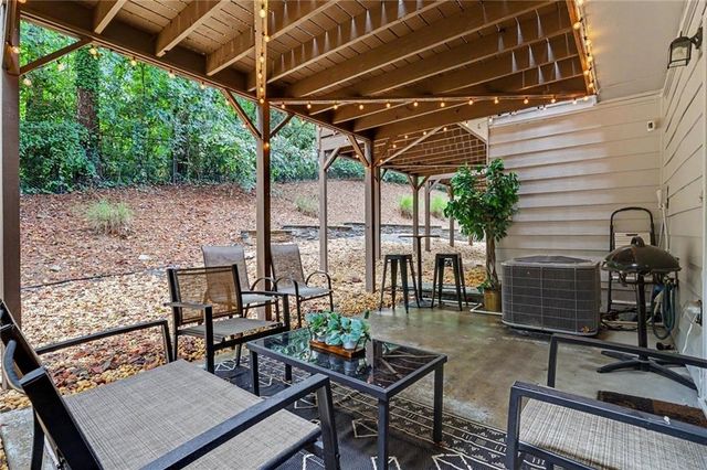 1400 Liberty Parkway NW 2006, Atlanta, GA 30318