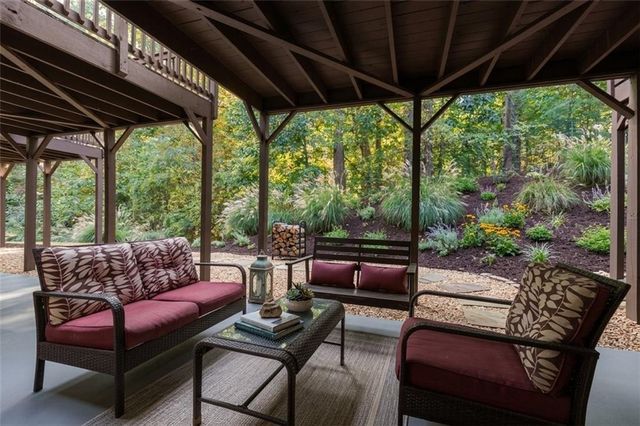 1400 Liberty Parkway NW 2006, Atlanta, GA 30318