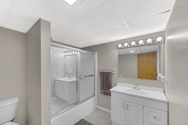 10845 Park Street, Crown Point, IN 46307