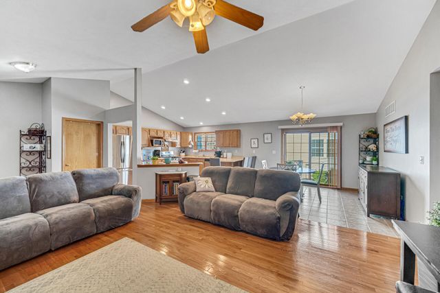 10845 Park Street, Crown Point, IN 46307