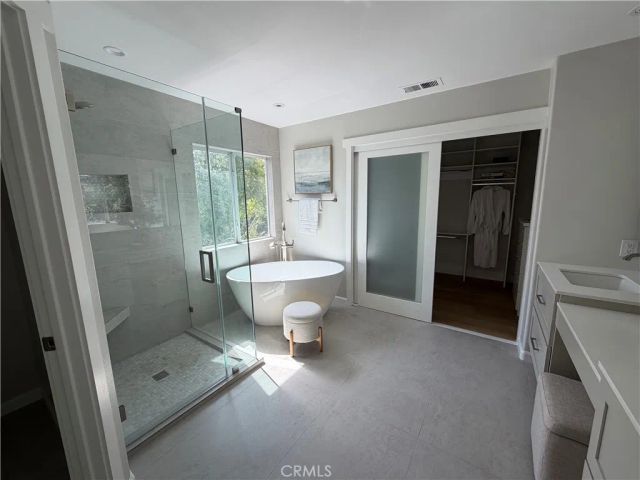6 Hemingway Court, Rancho Santa Margarita, CA 92679