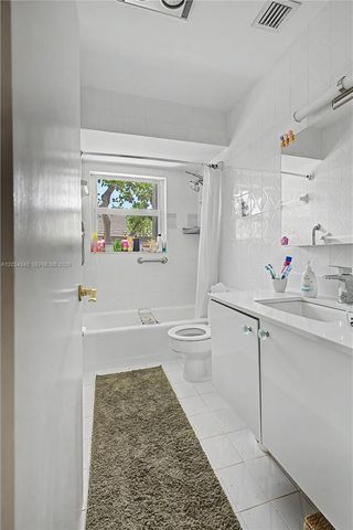 6815 Edgewater Drive 201, Coral Gables, FL 33133