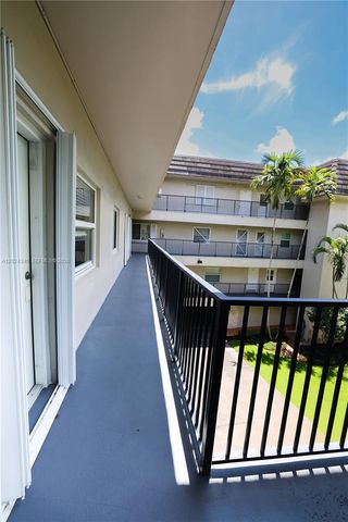 6815 Edgewater Drive 201, Coral Gables, FL 33133