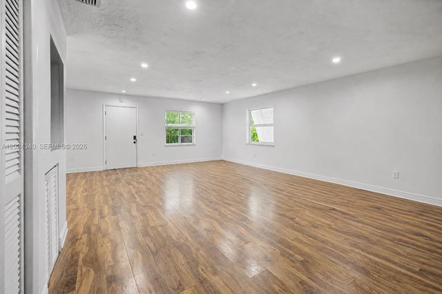 6815 Edgewater Drive 201, Coral Gables, FL 33133
